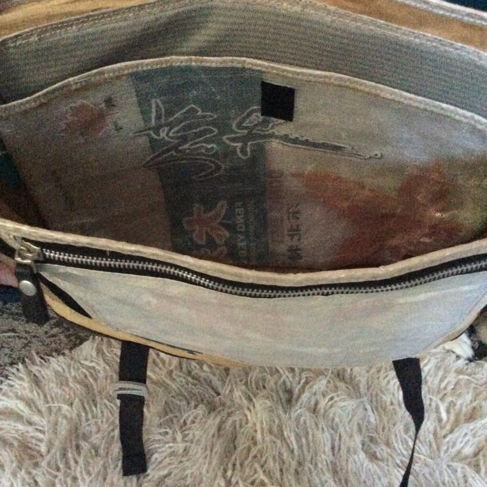 Keen Hybridlife Harvest Collection Side Bag - Picture 8 of 8